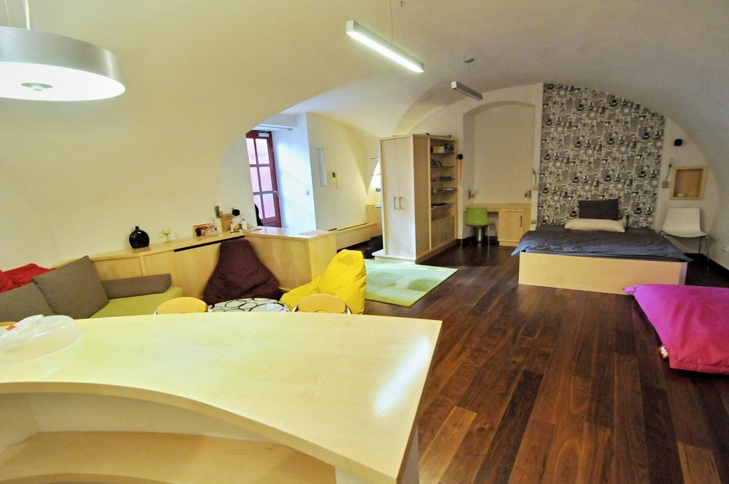 Apartment Trziste Praha Exteriér fotografie