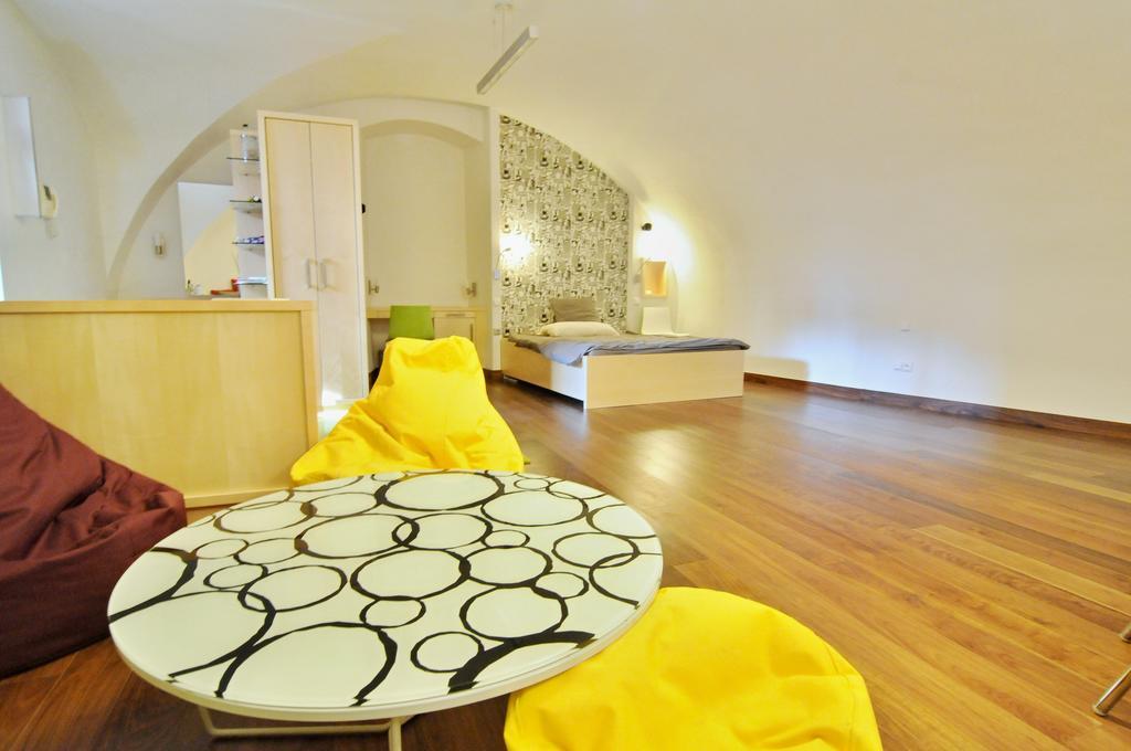 Apartment Trziste Praha Exteriér fotografie