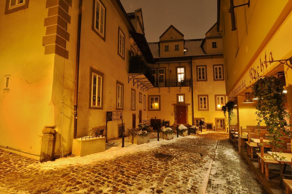 Apartment Trziste Praha Exteriér fotografie