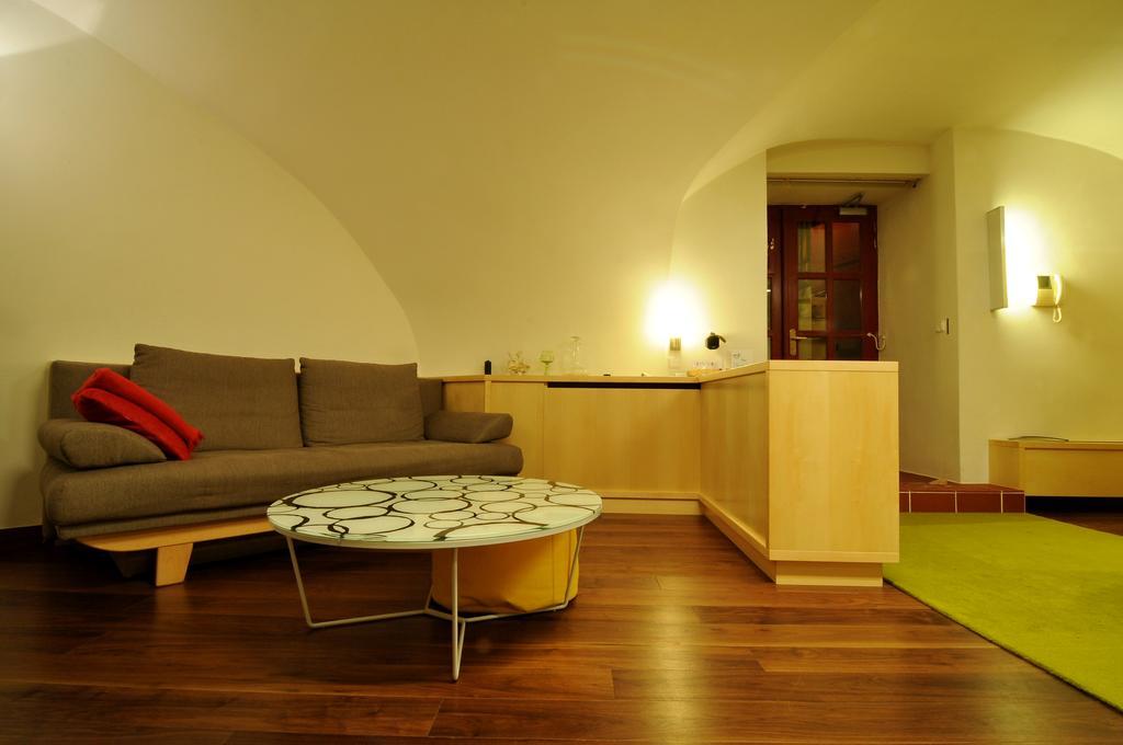 Apartment Trziste Praha Exteriér fotografie